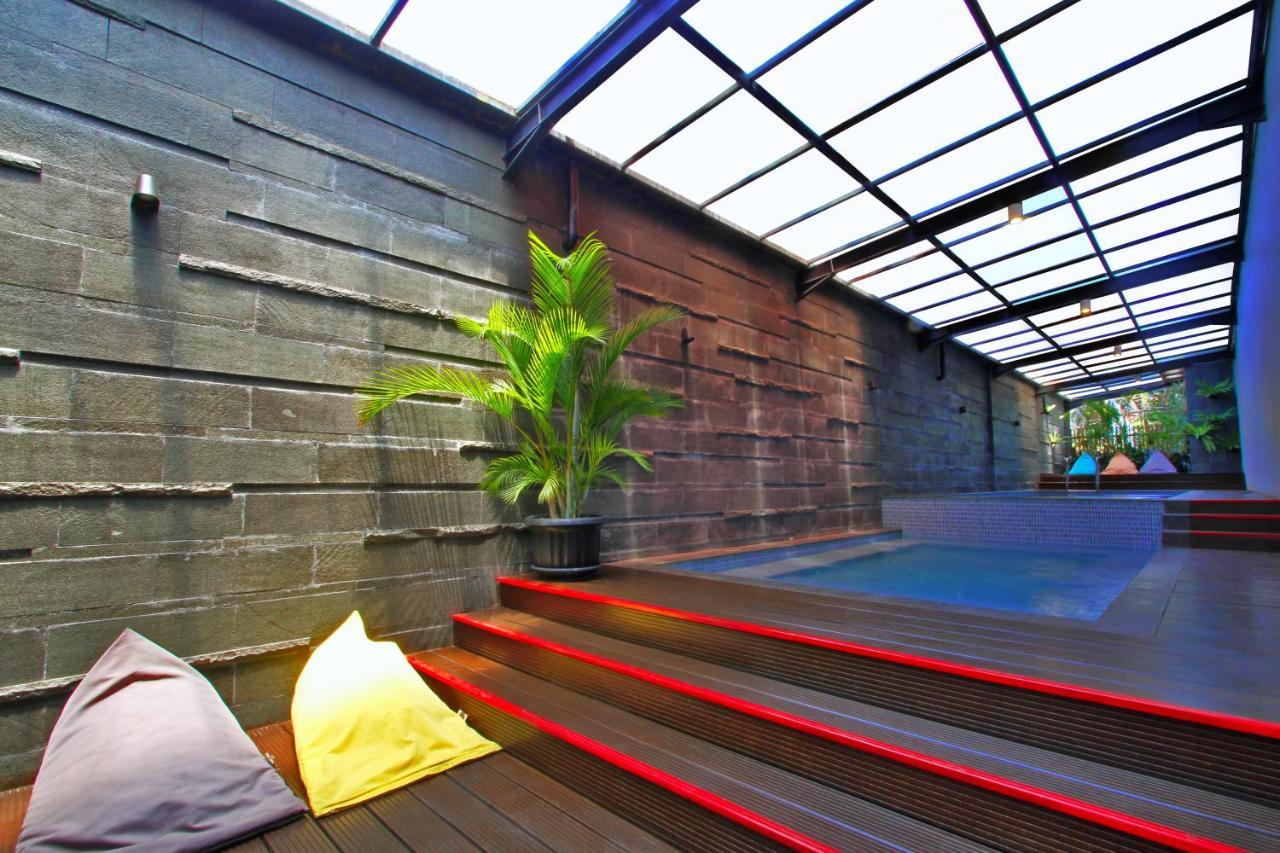 Hemangini Hotel Bandung Eksteriør billede