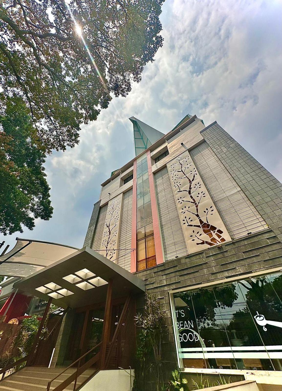Hemangini Hotel Bandung Eksteriør billede