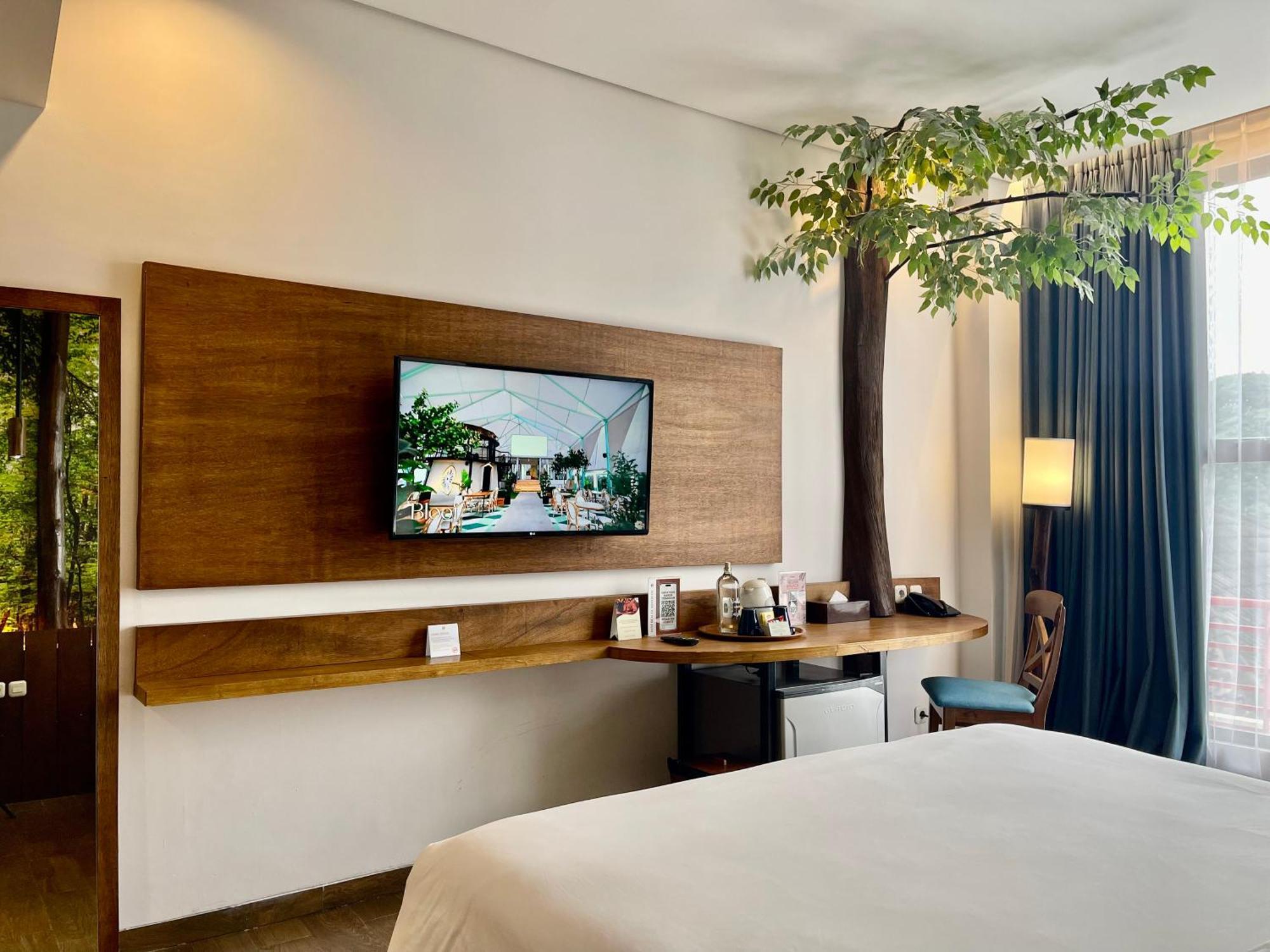 Hemangini Hotel Bandung Eksteriør billede