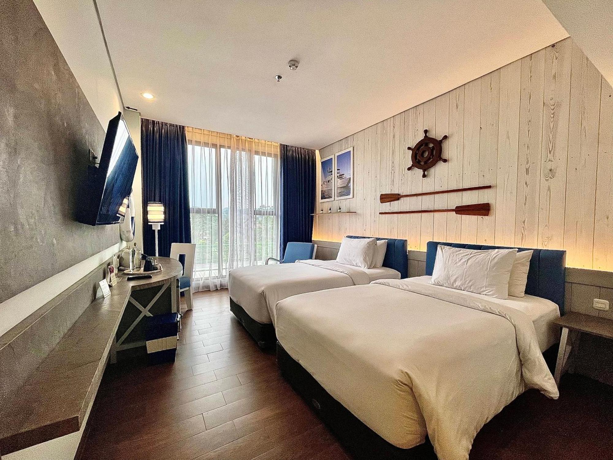 Hemangini Hotel Bandung Eksteriør billede